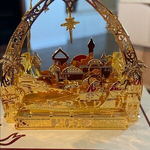 Vintage 2000 Danbury Mint Gold Nativity Ornament